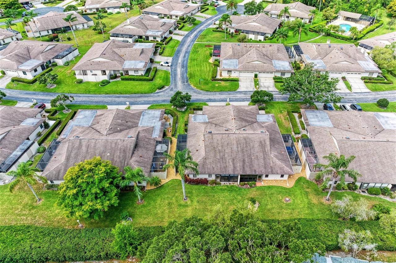 4523 Lake Vista Drive, Sarasota, FL 34233