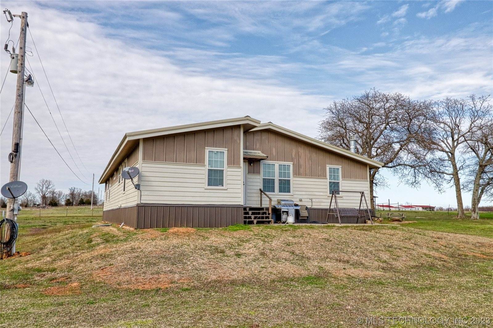 428524 East 1050 Road, Checotah, OK 74426