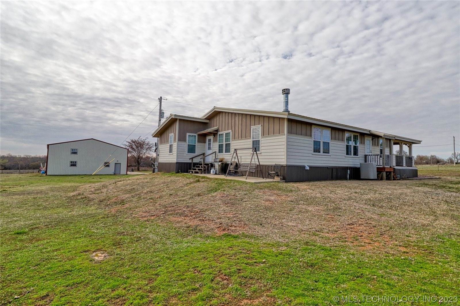 428524 East 1050 Road, Checotah, OK 74426