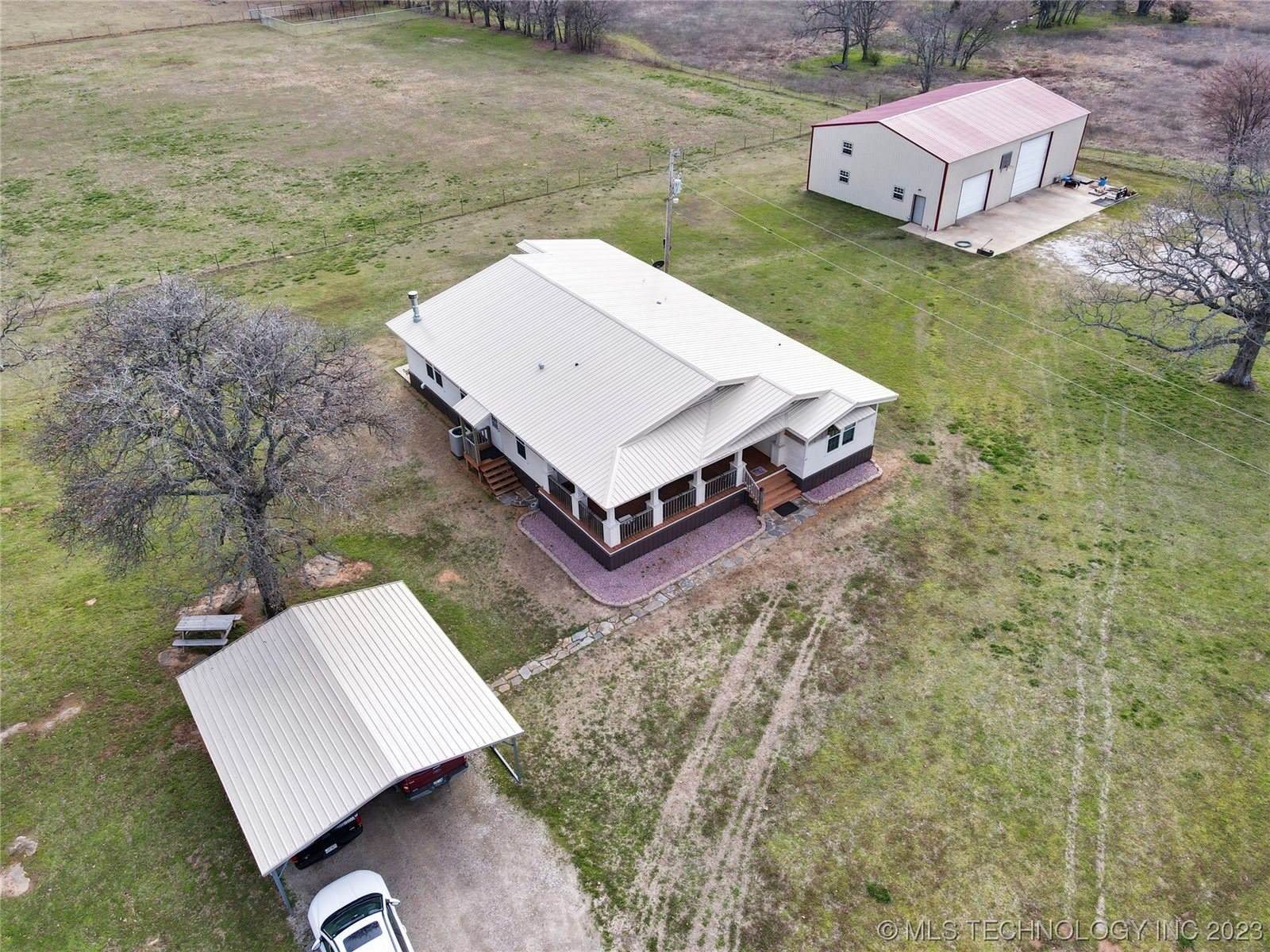 428524 East 1050 Road, Checotah, OK 74426