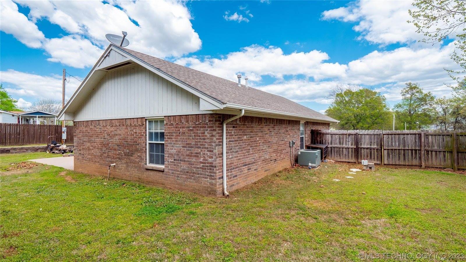 121134 South 4156 Road, Eufaula, OK 74432