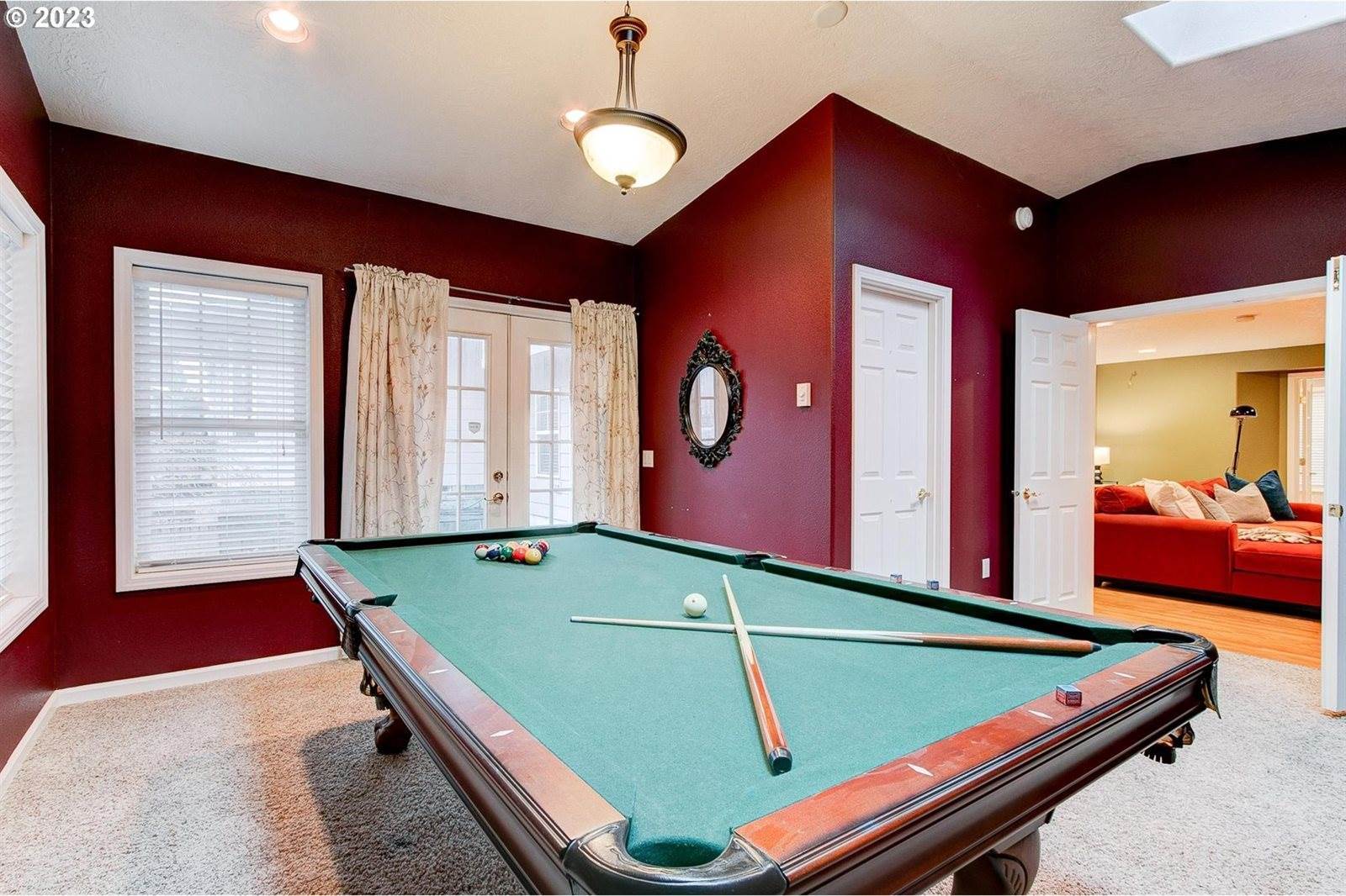 15603 NE Fremont St, Portland, OR 97230