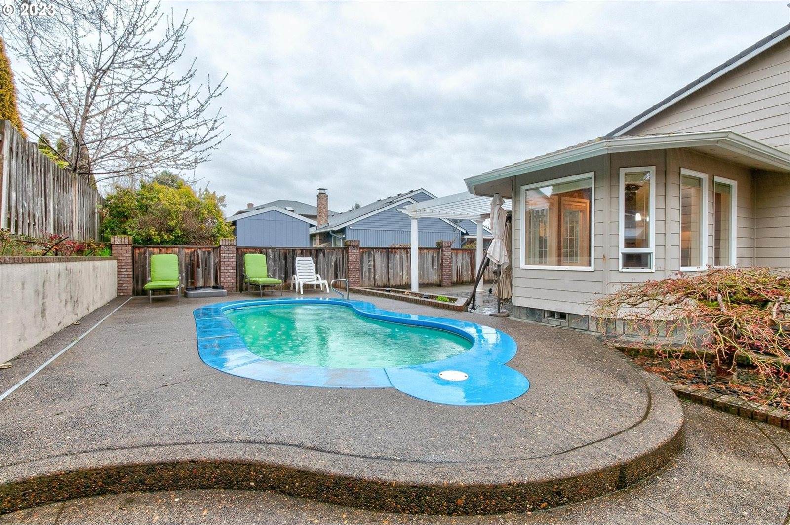 15603 NE Fremont St, Portland, OR 97230