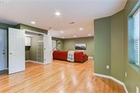 15603 NE Fremont St, Portland, OR 97230