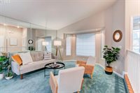 15603 NE Fremont St, Portland, OR 97230