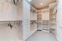 15603 NE Fremont St, Portland, OR 97230