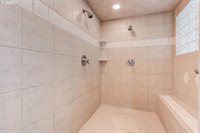 15603 NE Fremont St, Portland, OR 97230