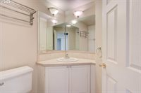 15603 NE Fremont St, Portland, OR 97230