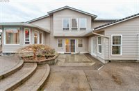 15603 NE Fremont St, Portland, OR 97230