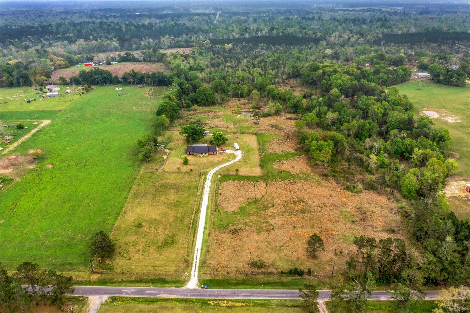 459 N Smokey Cove Rd, Singer, LA 70660