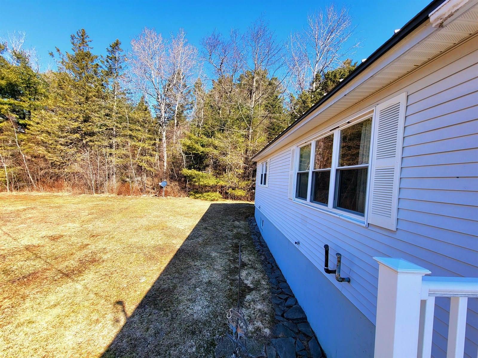 1045 Dodlin Road, Enfield, ME 04493