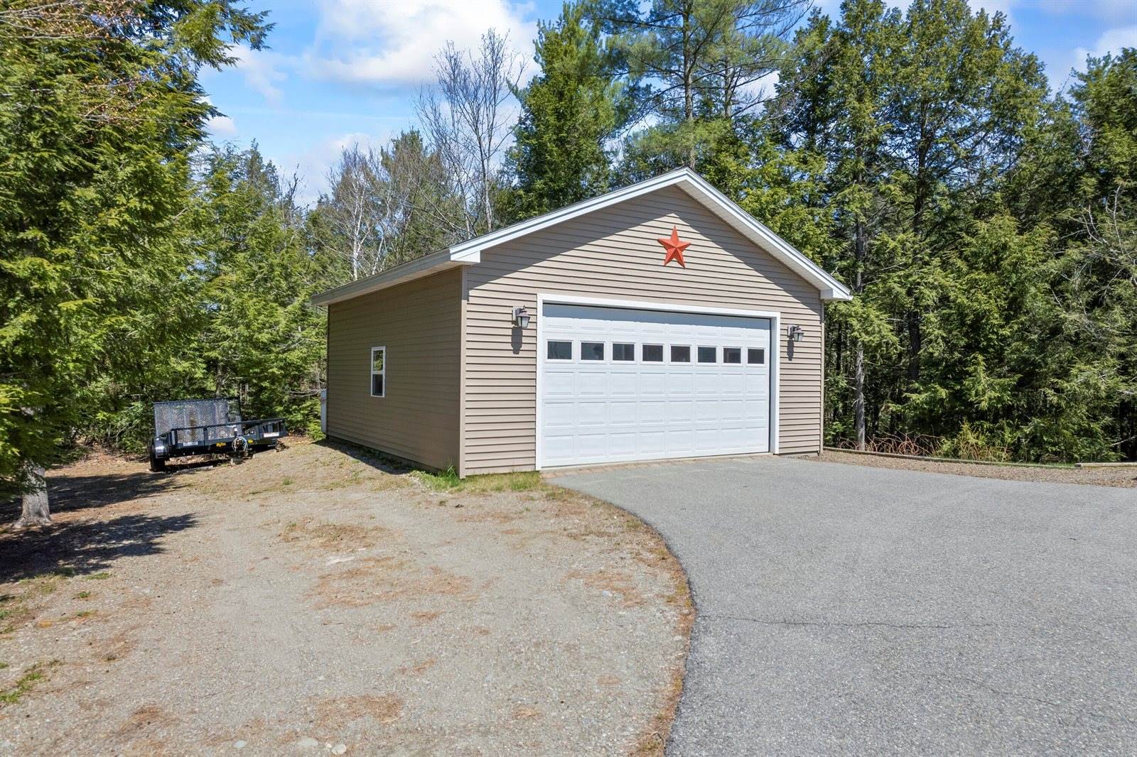 61 Pendleton Drive, Hermon, ME 04401