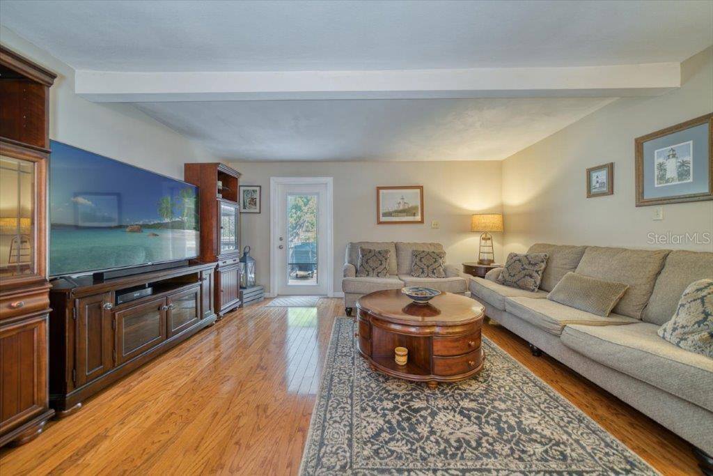 135 48TH Avenue North, Saint Petersburg, FL 33703