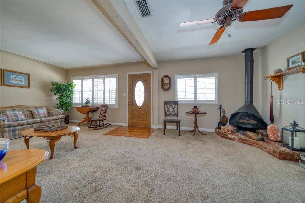 135 48TH Avenue North, Saint Petersburg, FL 33703