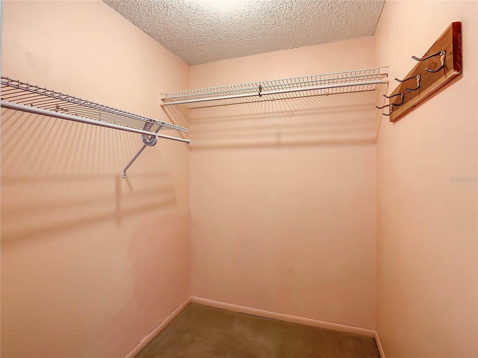 360 Moorings Cove Drive, Tarpon Springs, FL 34689