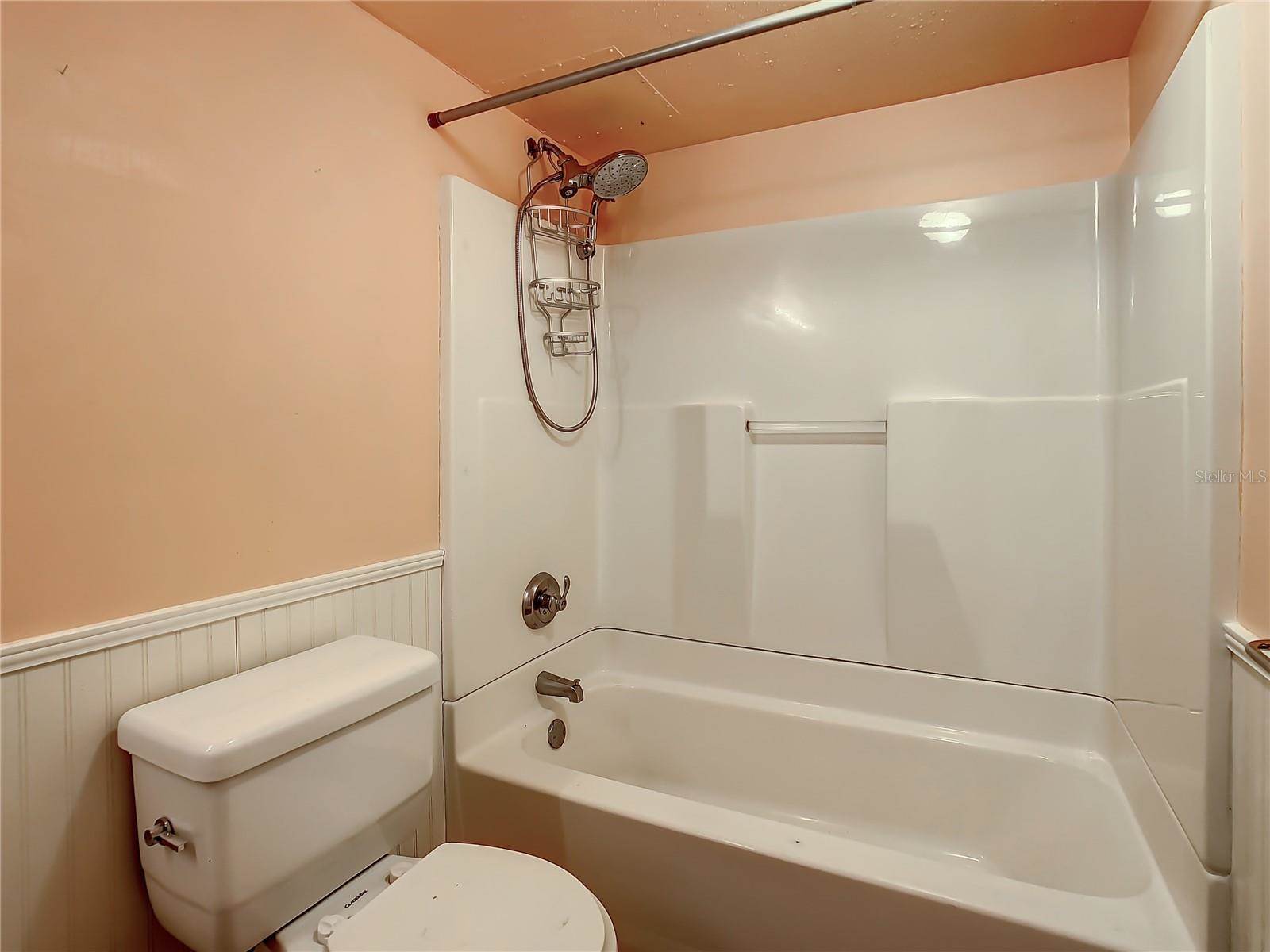 360 Moorings Cove Drive, Tarpon Springs, FL 34689