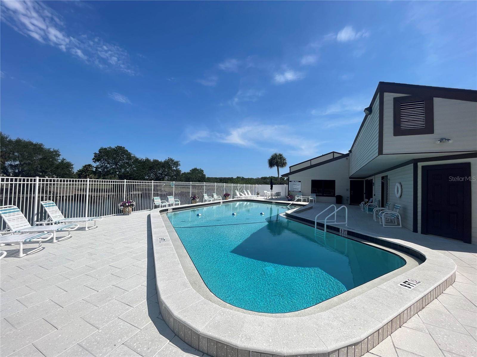 360 Moorings Cove Drive, Tarpon Springs, FL 34689