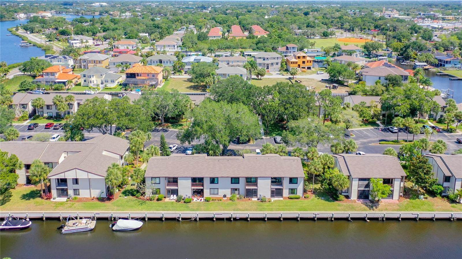 360 Moorings Cove Drive, Tarpon Springs, FL 34689