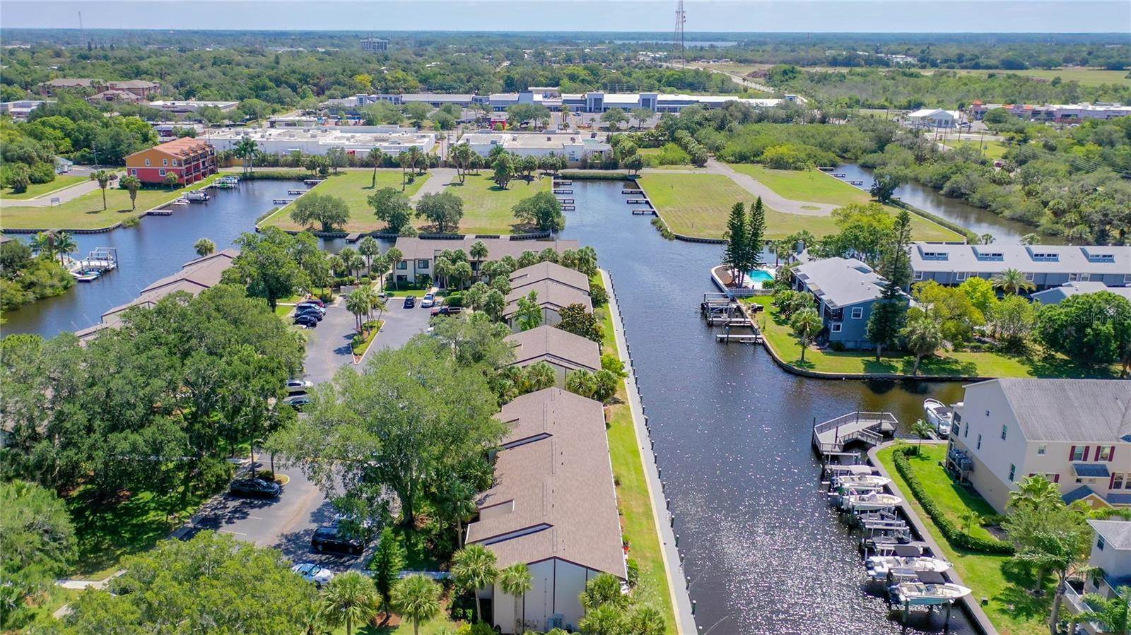 360 Moorings Cove Drive, Tarpon Springs, FL 34689