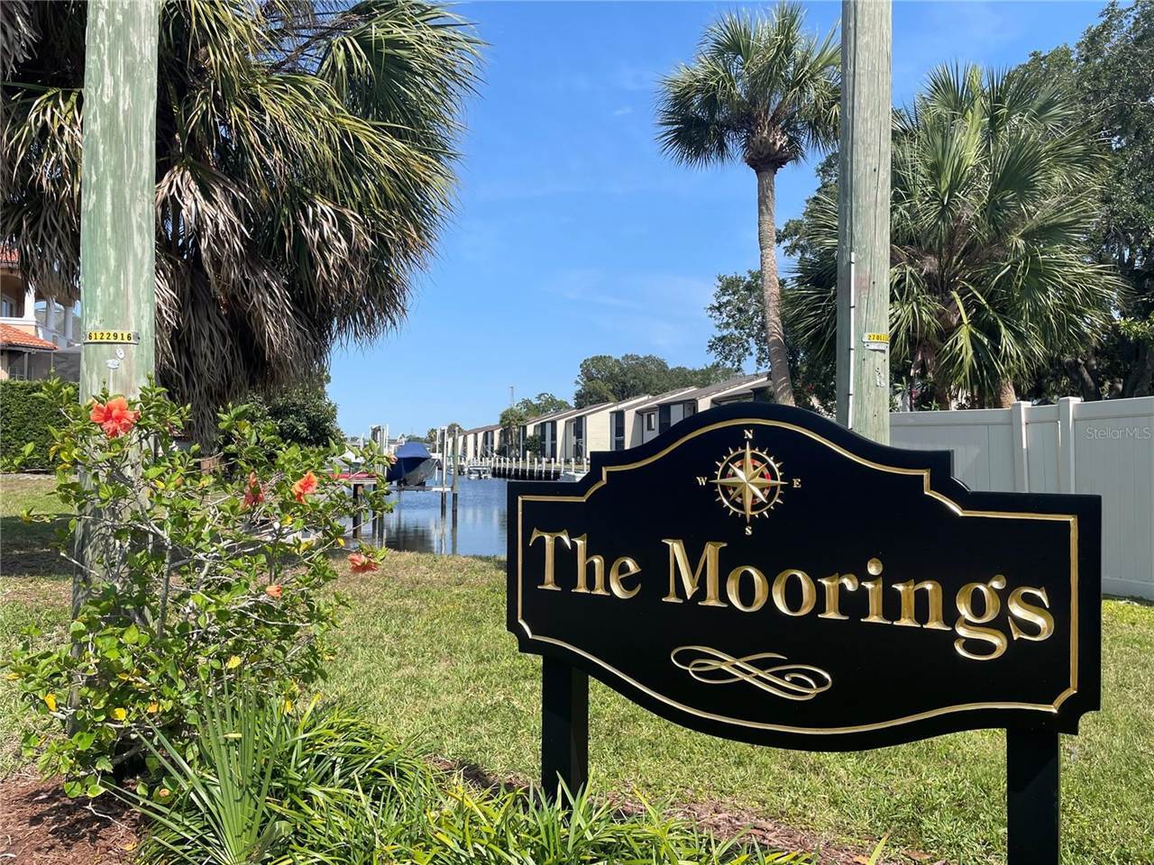 360 Moorings Cove Drive, Tarpon Springs, FL 34689