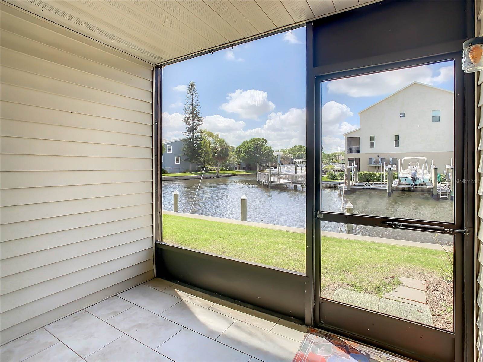 360 Moorings Cove Drive, Tarpon Springs, FL 34689