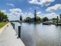 360 Moorings Cove Drive, Tarpon Springs, FL 34689