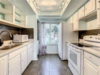 360 Moorings Cove Drive, Tarpon Springs, FL 34689