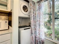 360 Moorings Cove Drive, Tarpon Springs, FL 34689