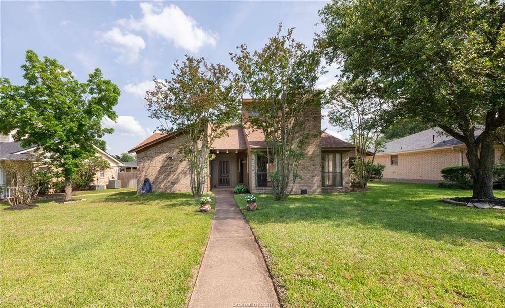 1704 Emerald Parkway, College Station, TX 77845