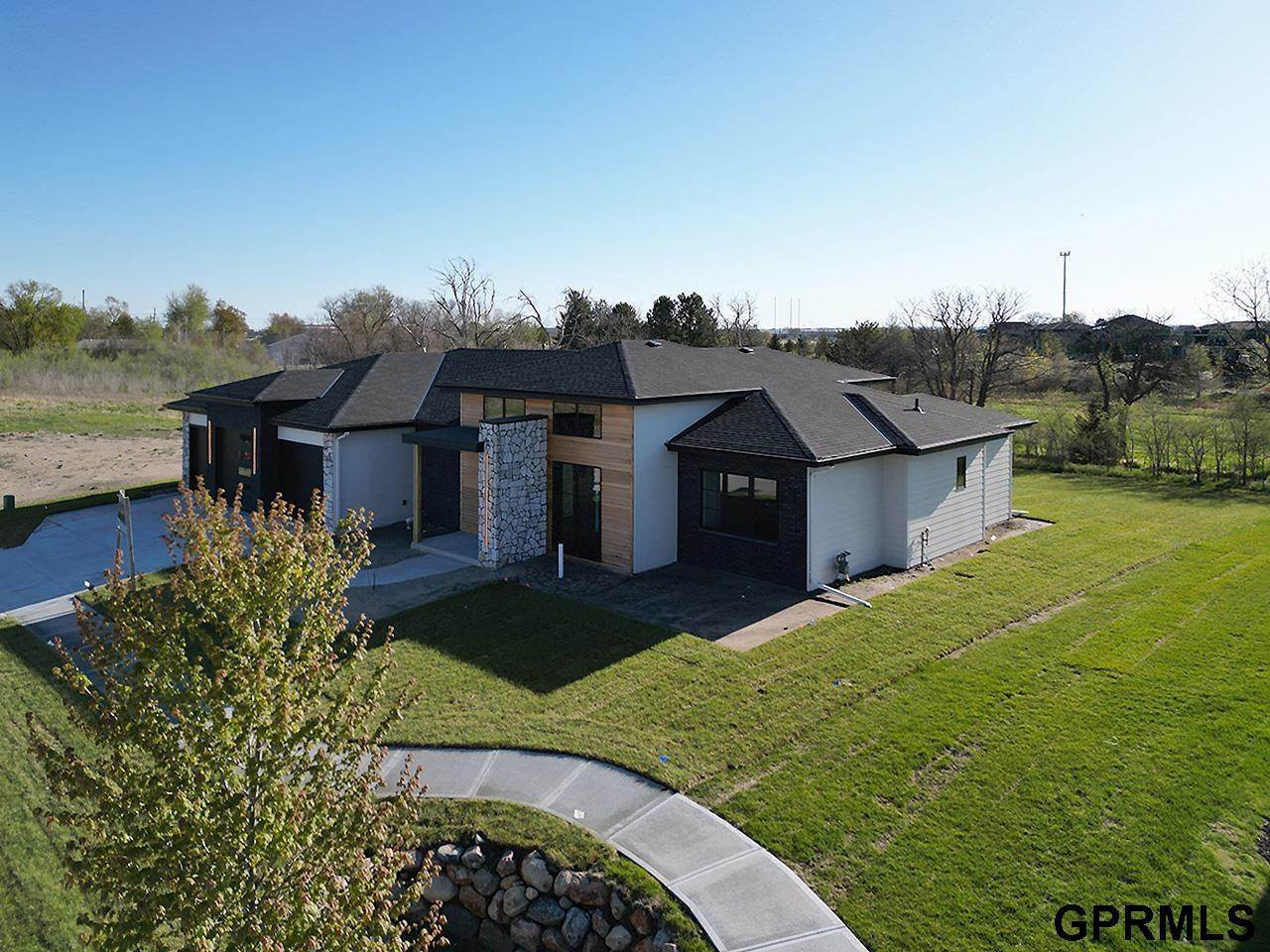 6314 N 295 Street, Valley, NE 68064