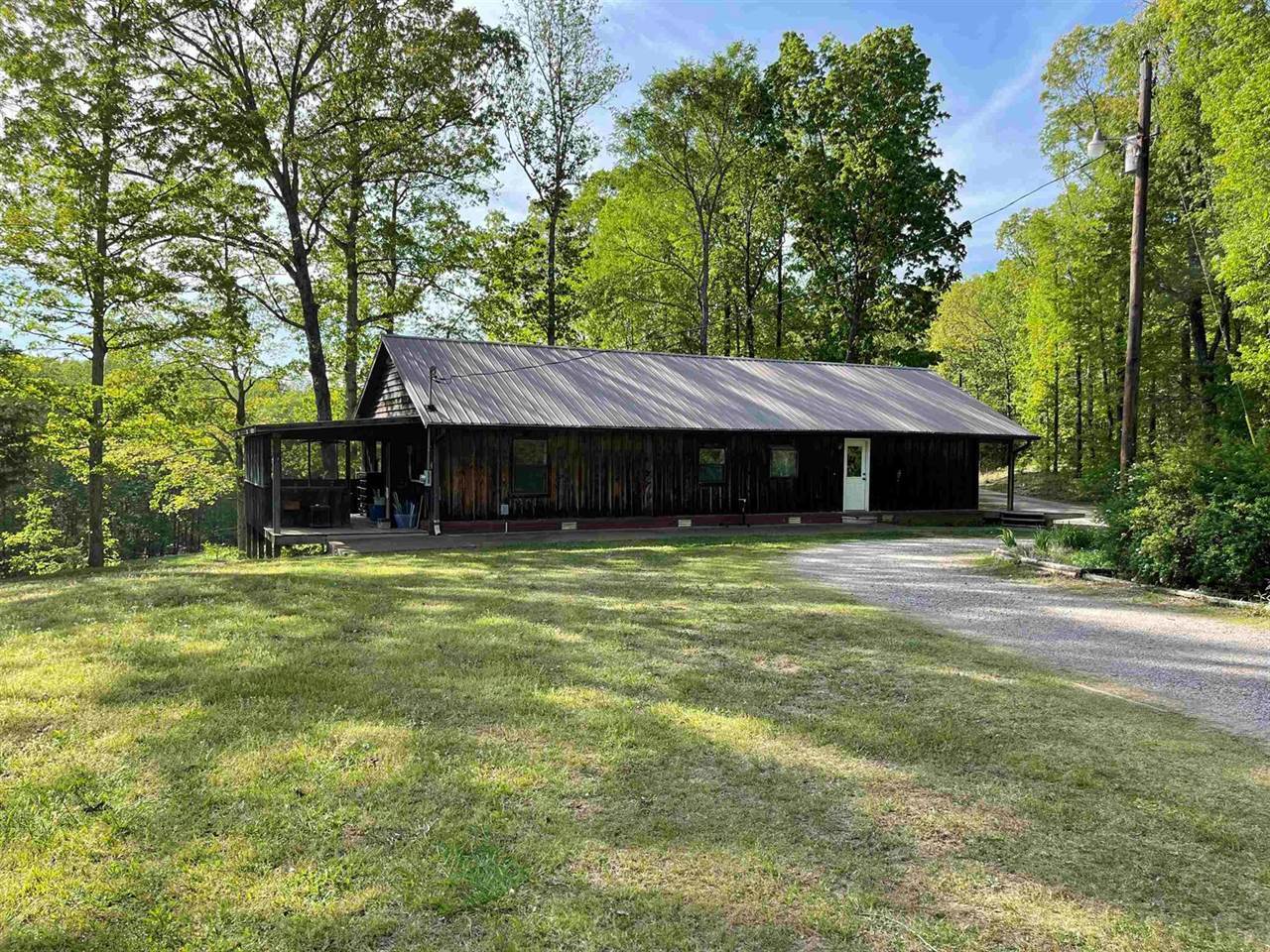 2065 Hughes Rd, Henderson, TN 38340