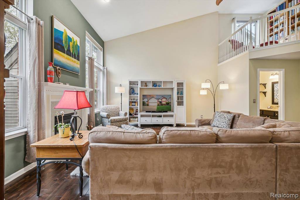 24406 Curt Drive, Brownstown Township, MI 48183