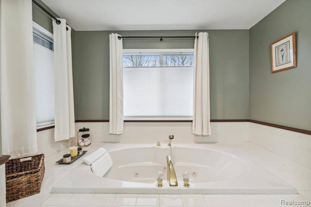 24406 Curt Drive, Brownstown Township, MI 48183