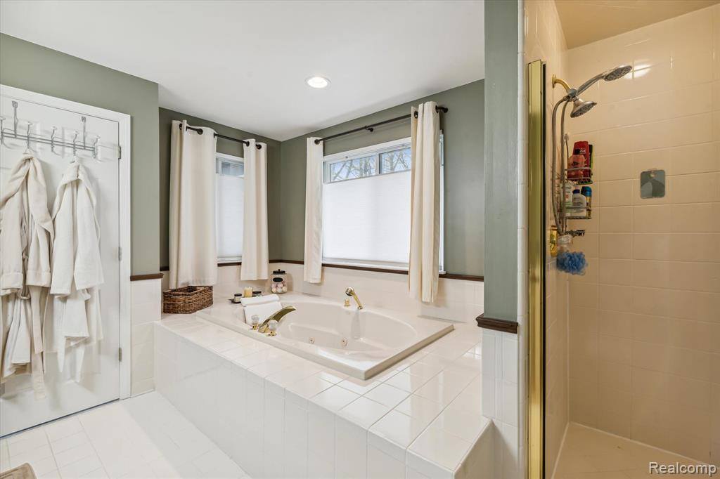 24406 Curt Drive, Brownstown Township, MI 48183