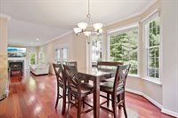 6710 Donegan Ct, Alexandria, VA 22315