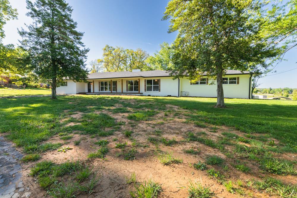 2146 W Broad, Cookeville, TN 38501