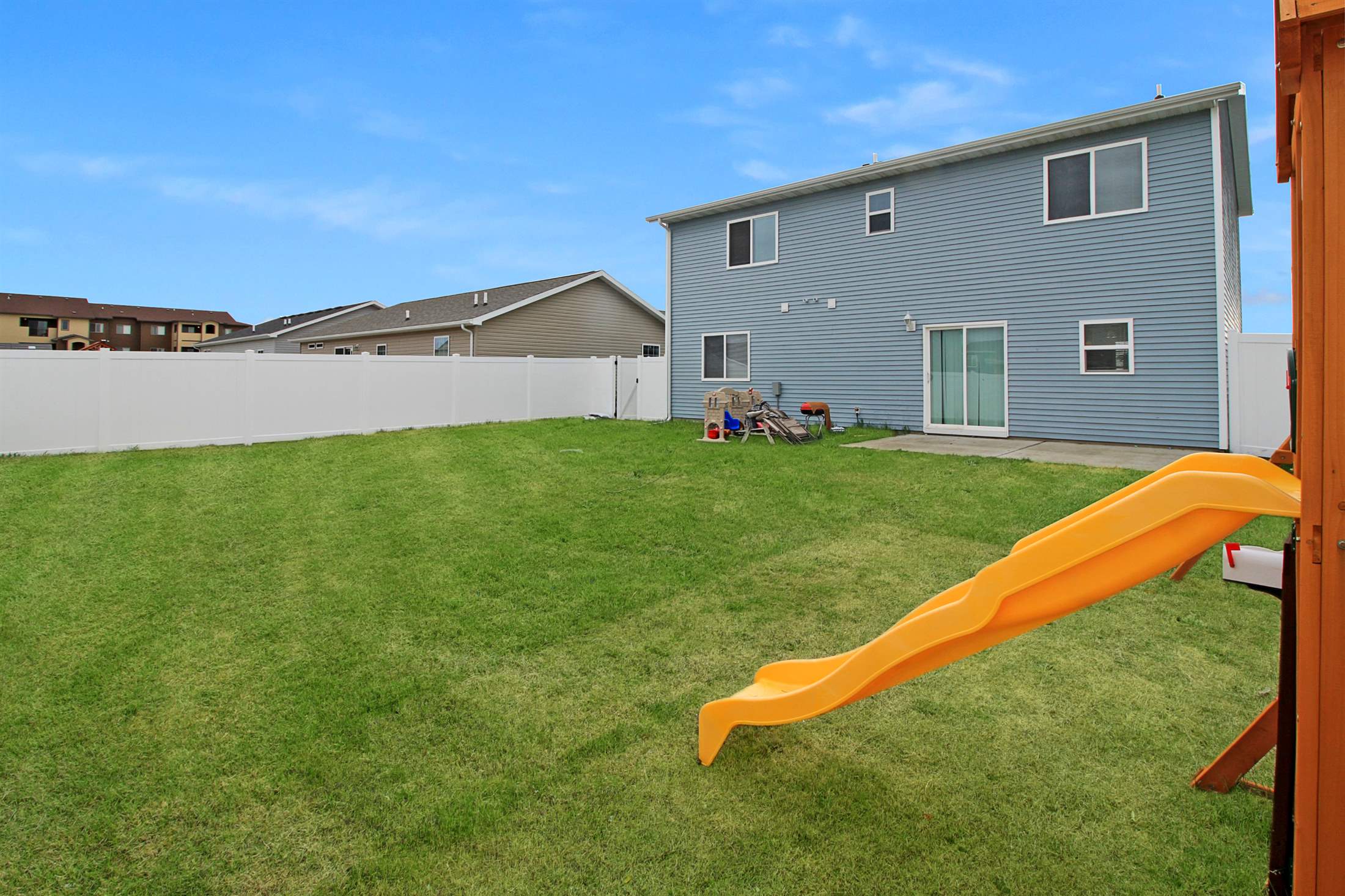 3210 15th St NW, Minot, ND 58703