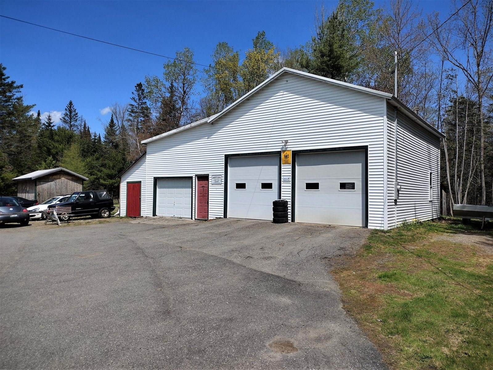 727 Dexter Road, Corinna, ME 04928