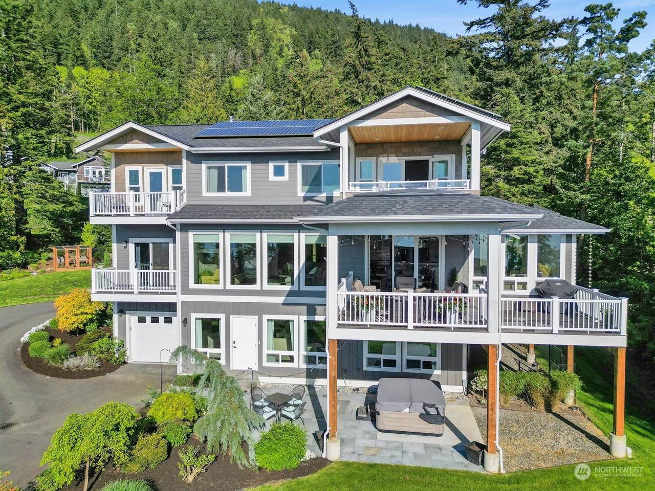 869 Chuckanut Drive, Bellingham, WA 98229