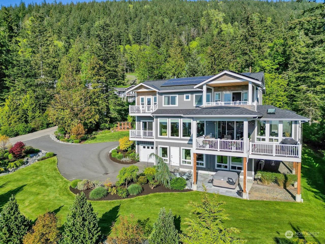 869 Chuckanut Drive, Bellingham, WA 98229