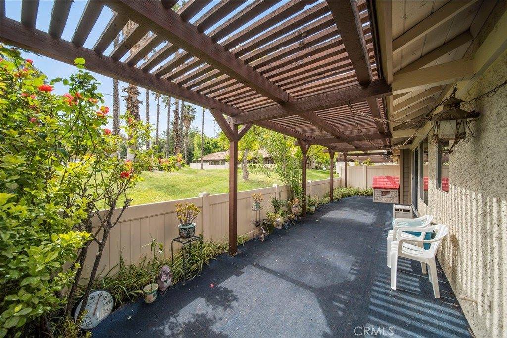 26101 Rainbow Glen Drive, Newhall, CA 91321