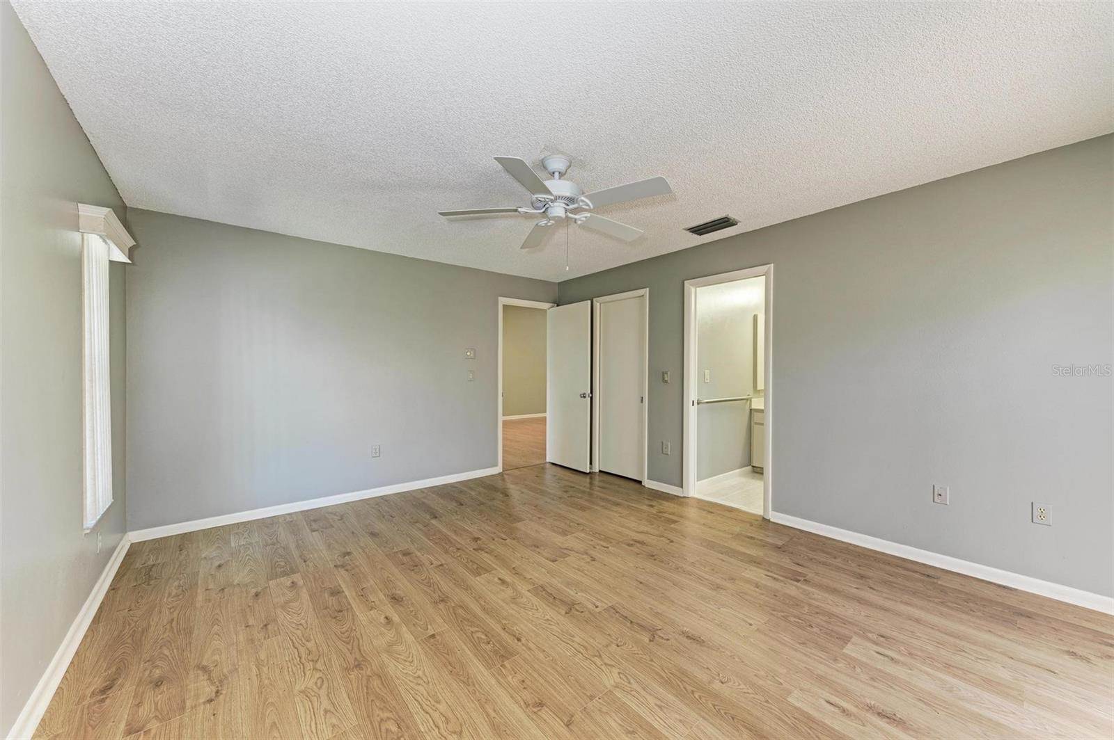 4529 Lake Vista Drive, Sarasota, FL 34233