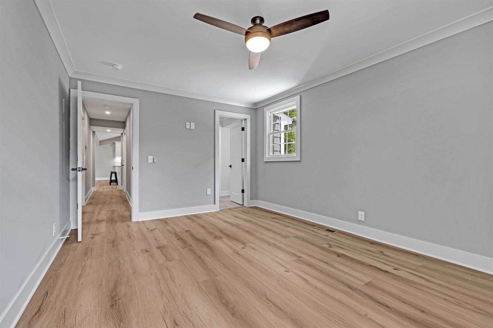 335 Brewer Dr, Nashville, TN 37211