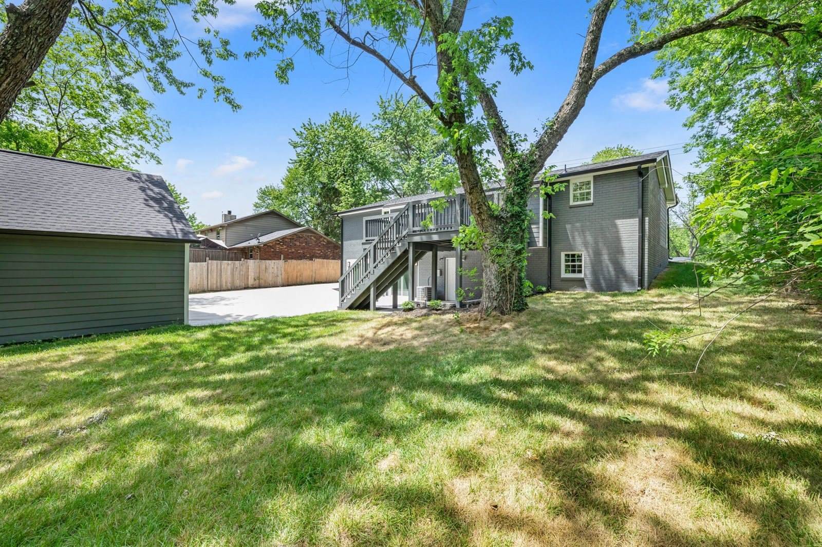 335 Brewer Dr, Nashville, TN 37211