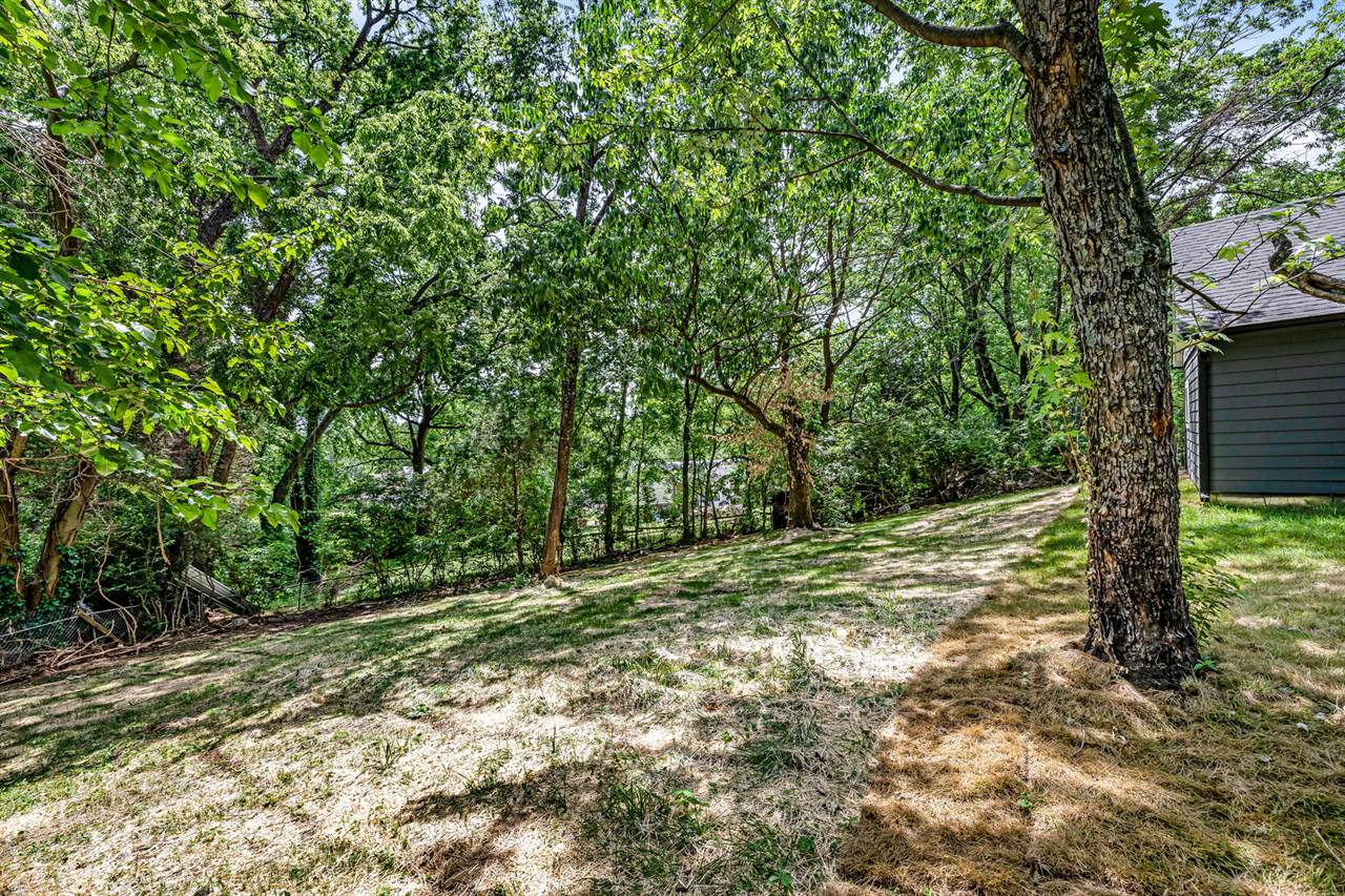 335 Brewer Dr, Nashville, TN 37211