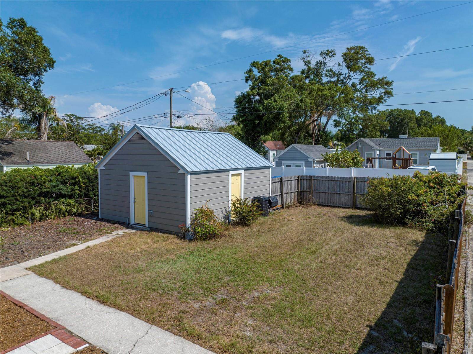 2660 Dartmouth Avenue North, Saint Petersburg, FL 33713