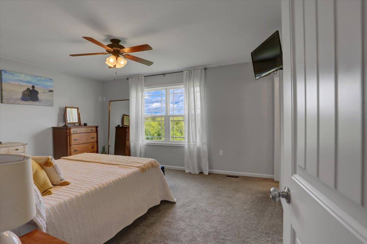 38 W Clarissa Drive, Shippensburg, PA 17257