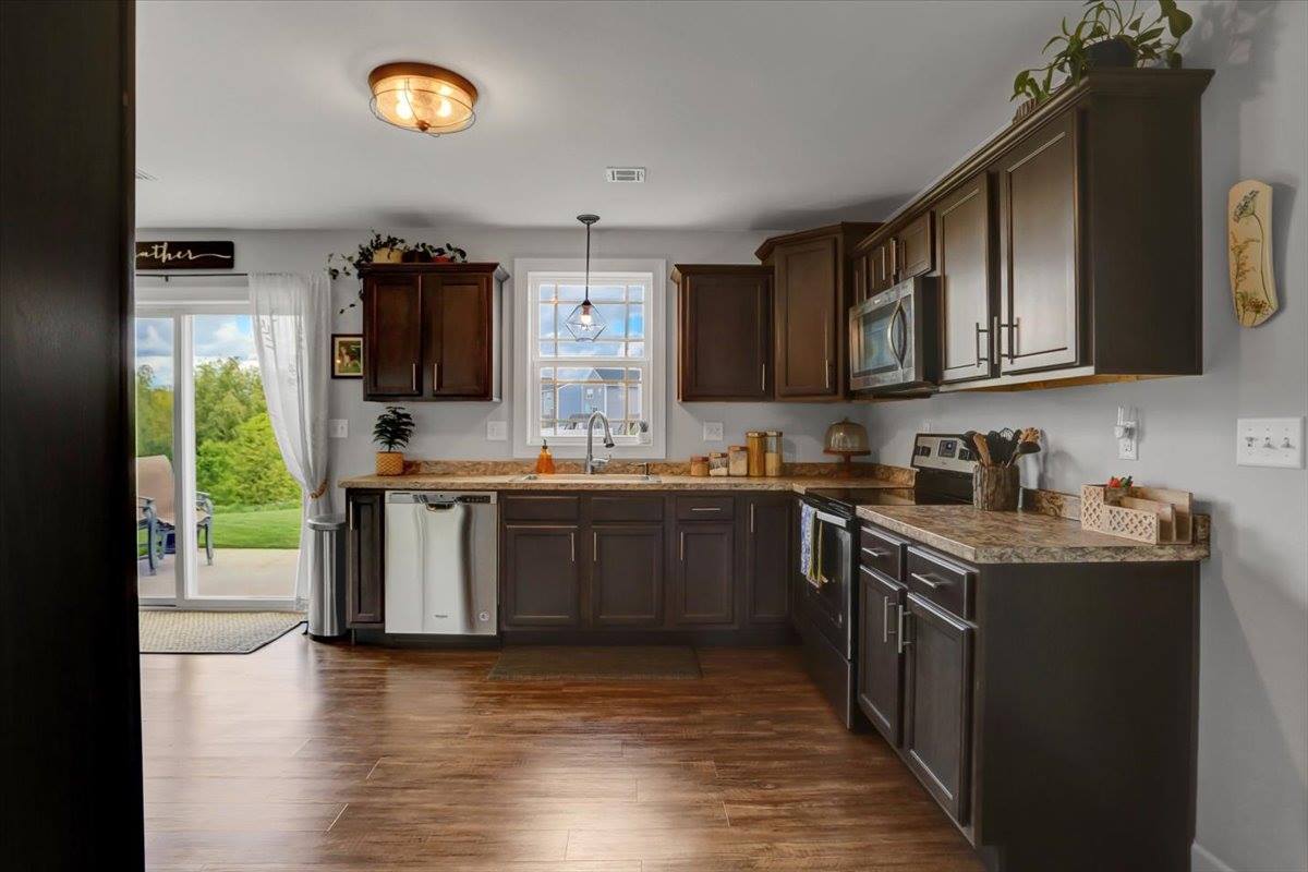 38 W Clarissa Drive, Shippensburg, PA 17257