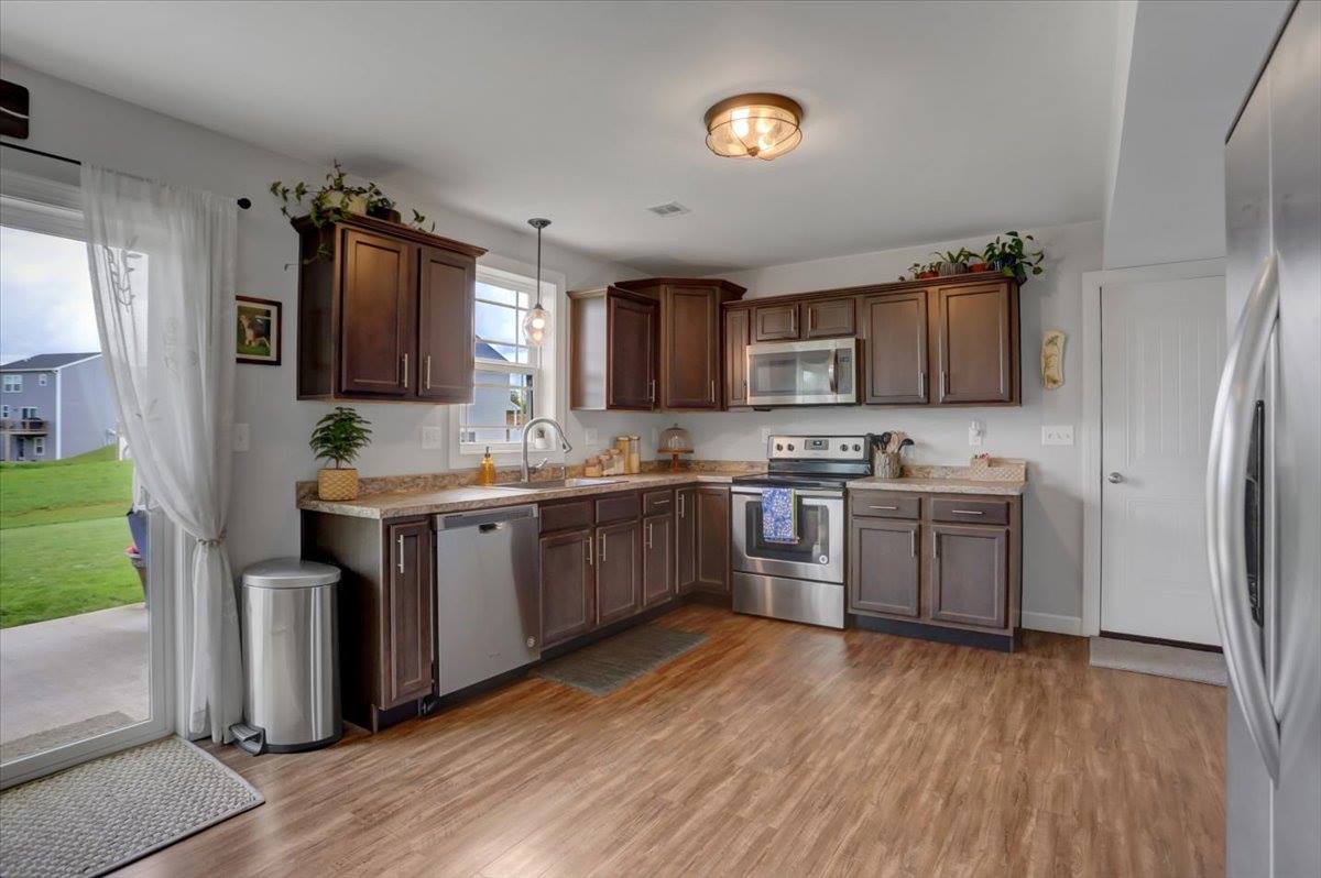 38 W Clarissa Drive, Shippensburg, PA 17257