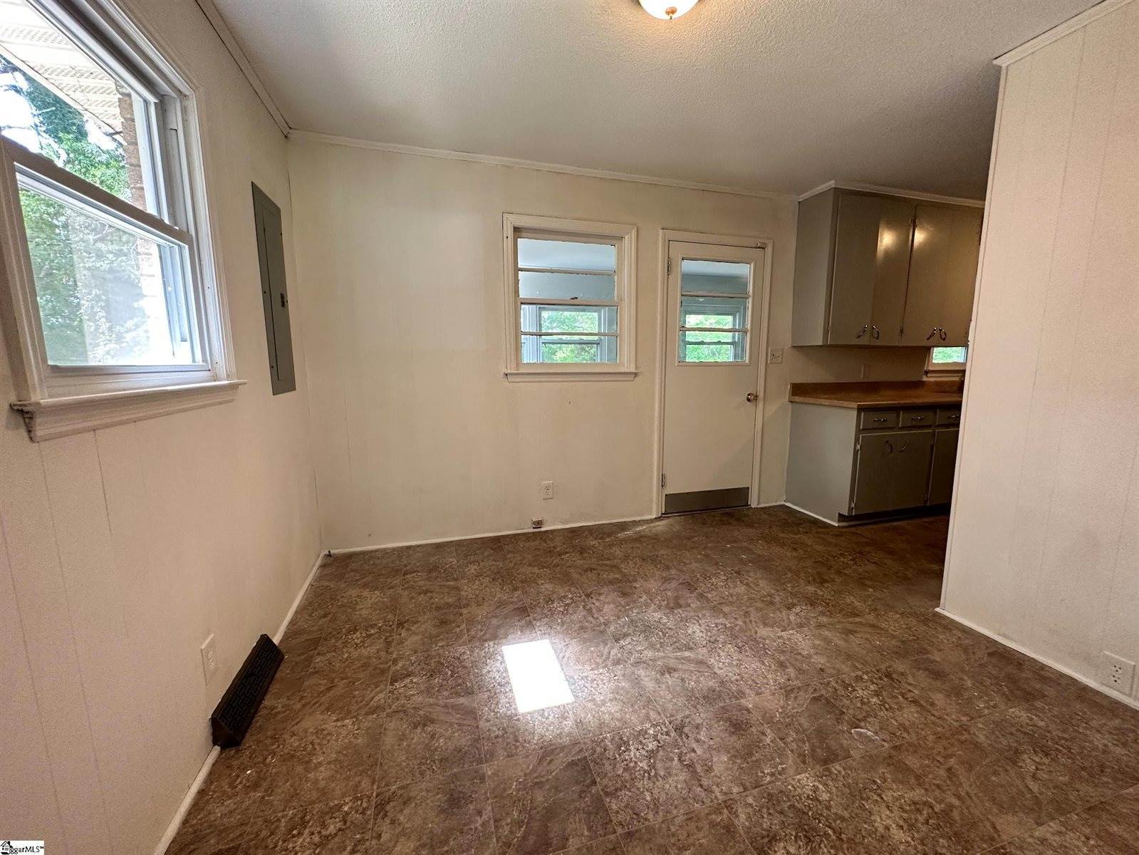 115 Cole, Greenwood, SC 29646